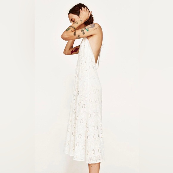 🕊️✨ ZARA White Eyelet Halter Midi Dress ✨🌿 - Picture 5 of 13
